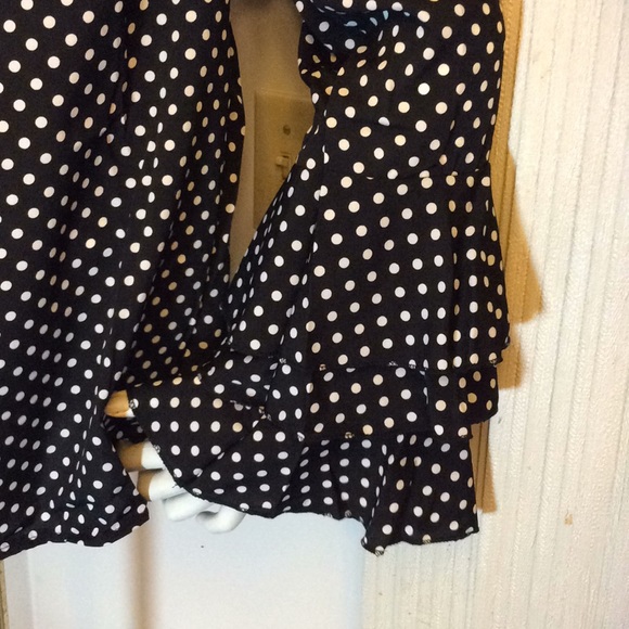 NWOT BLACK WITH WHITE POLKADOT TOP - Picture 5 of 5